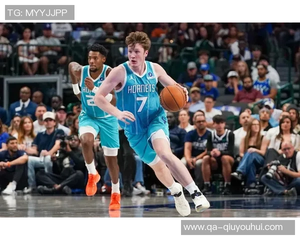 克尼佩尔再创佳绩连续15场命中两记以上三分球刷新新秀历史纪录